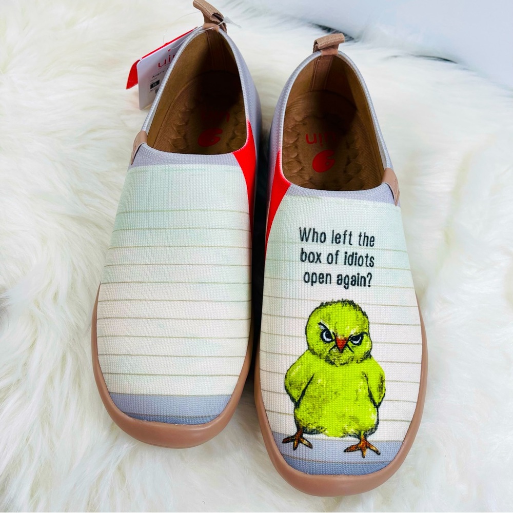 NWT UIN Women’s Comfortable Shoes KINT/Angry Chicken/ US8